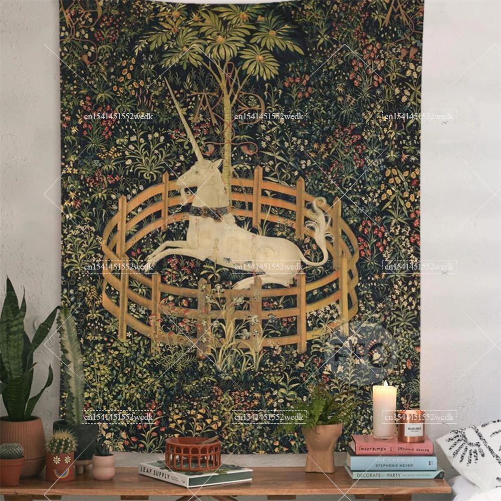 Home Decor Medieval - Keset dinding permadani Unicorn di t-shirt