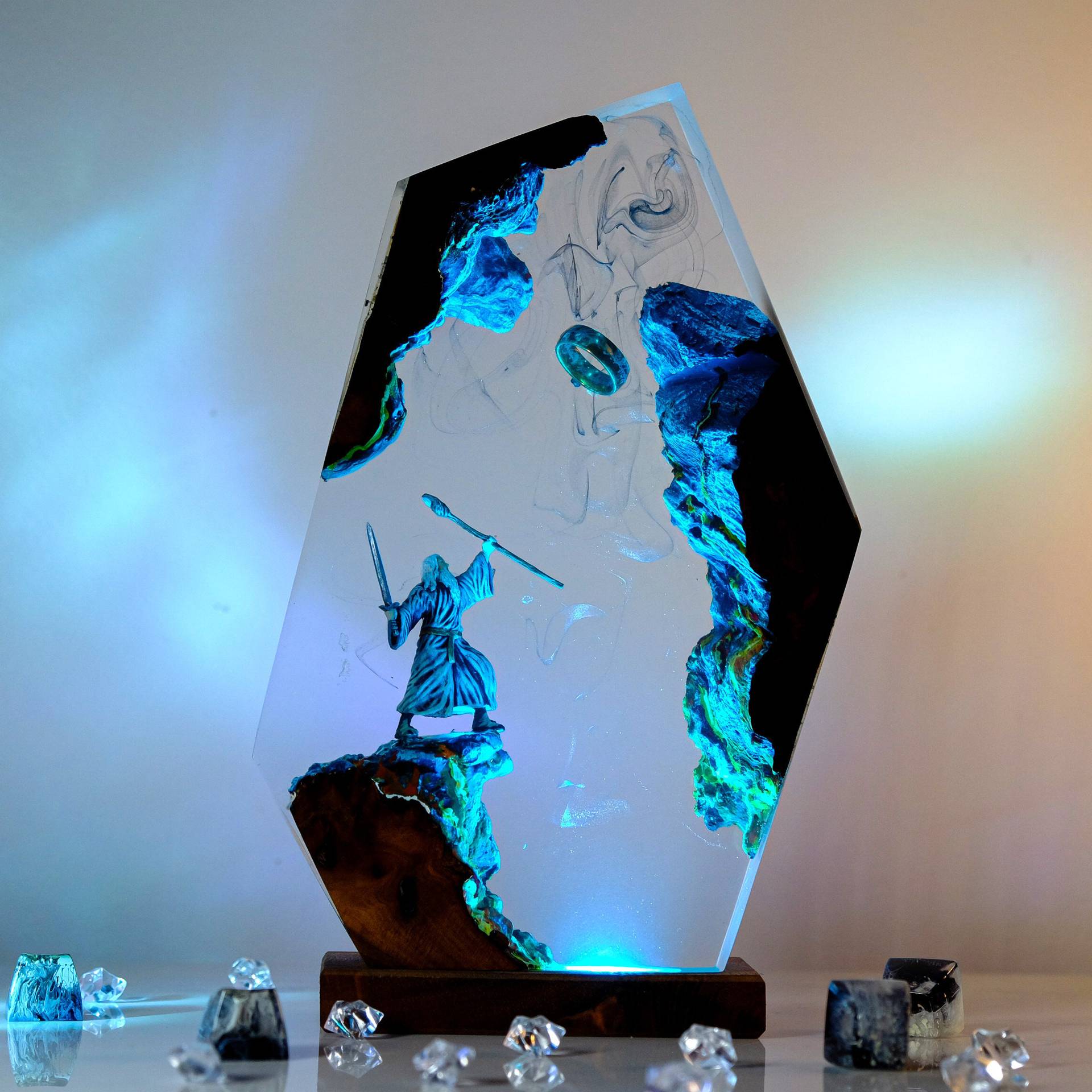 Lampu Resin Figur Adegan Film  - Home Decor Ideas ulasan dan harga