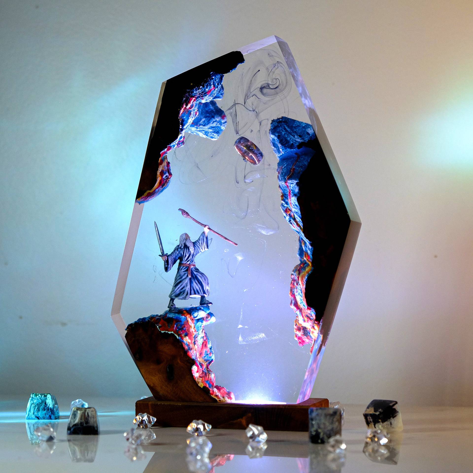 Lampu Resin Figur Adegan Film  - Home Decor Ideas ulasan dan harga