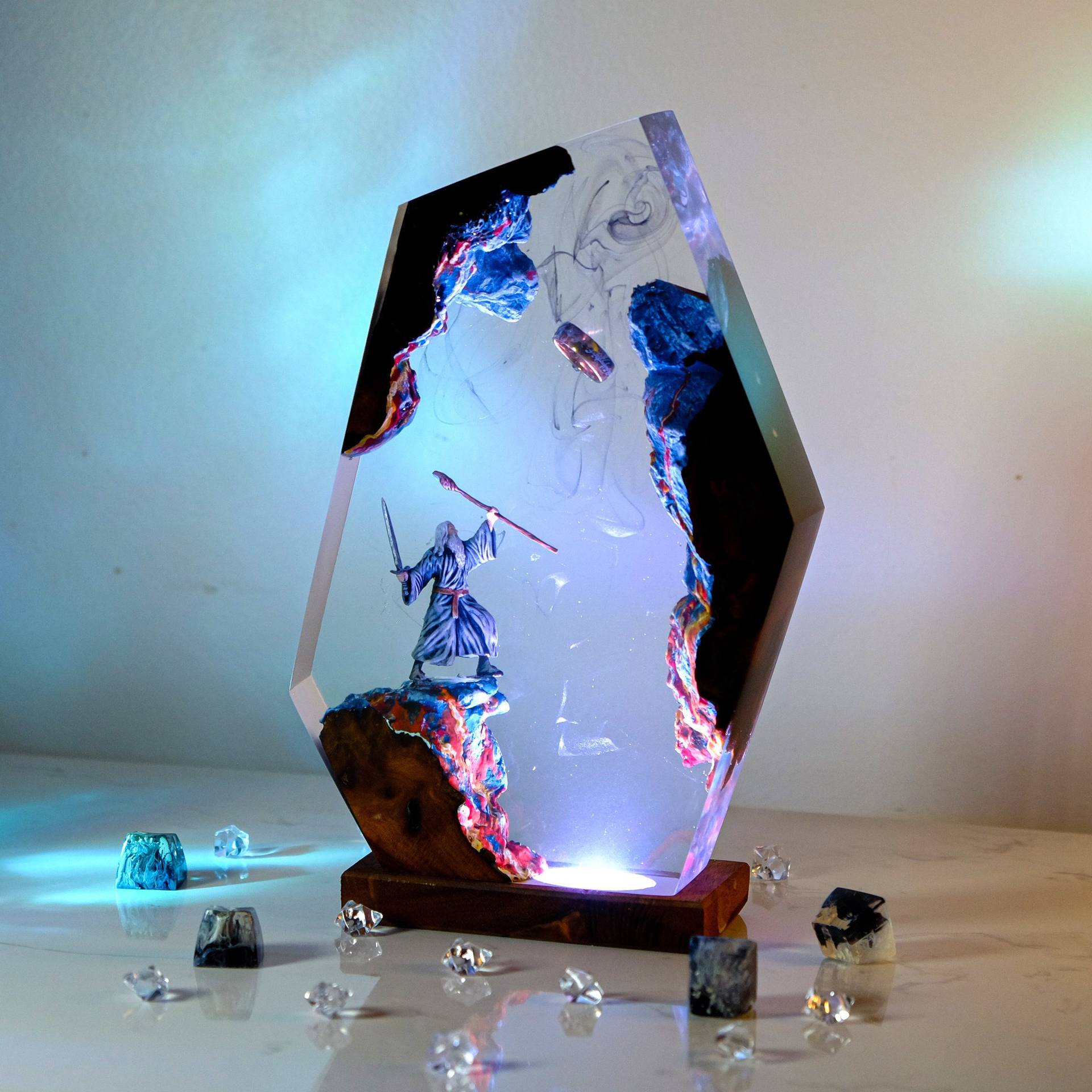 Lampu Resin Figur Adegan Film  - Home Decor Ideas ulasan dan harga